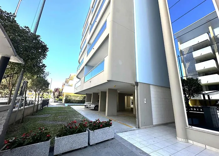 In 53196 Apartment